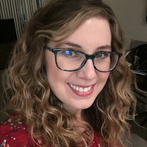 Meet your Posher, Amanda - Picture 1 of 1